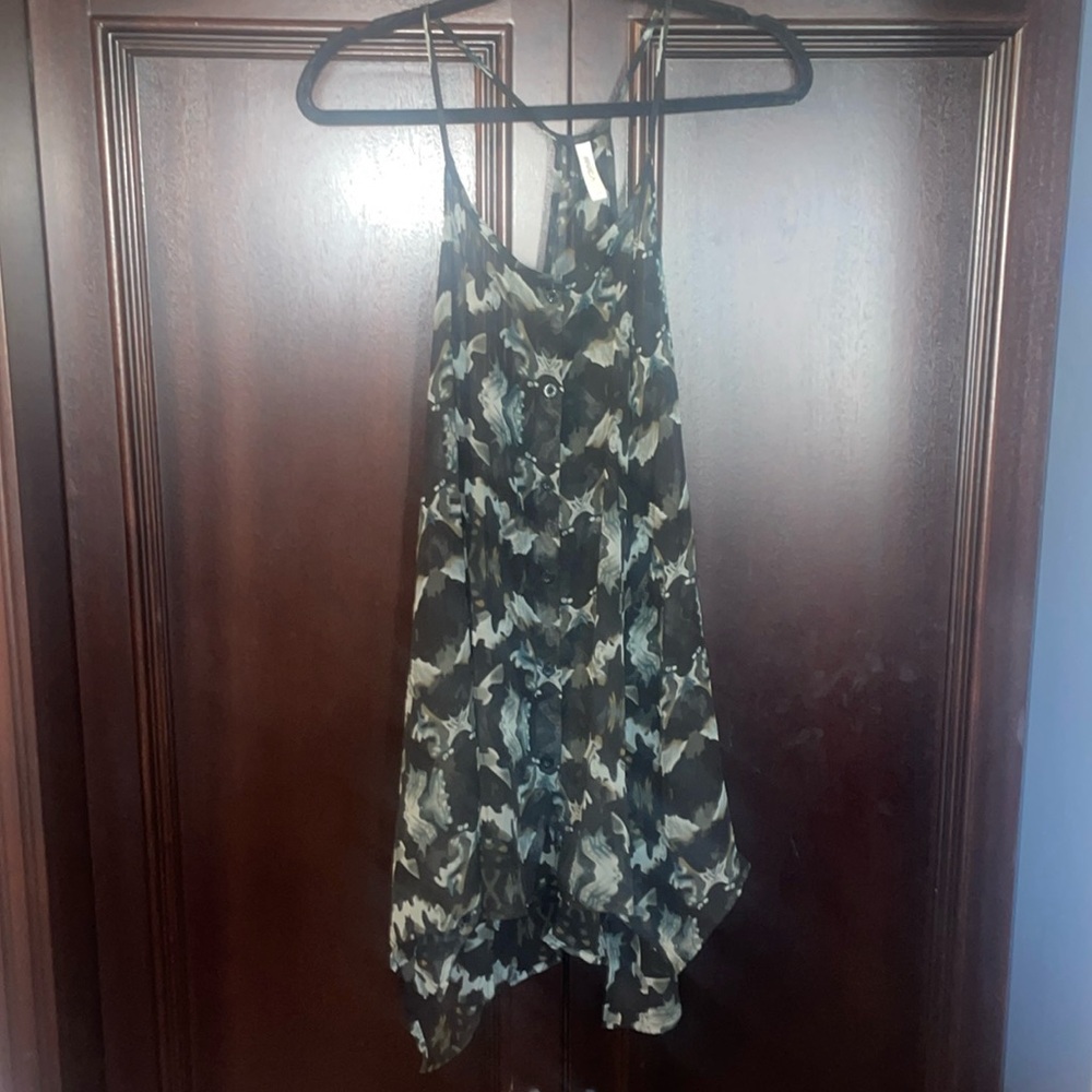 Silky, sheer, RVCA black and gray abstract tank